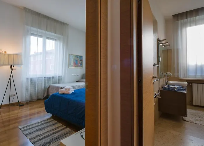 Arena Centro Апартаменты Верона