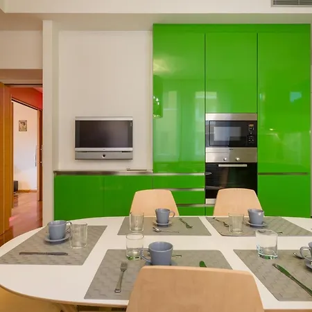 Apartment Arena Centro *
